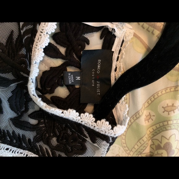 POL Sleeveless Lace Shirt in EUC size M - Picture 5 of 5